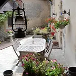 La Maison Aux Hortensias 3*