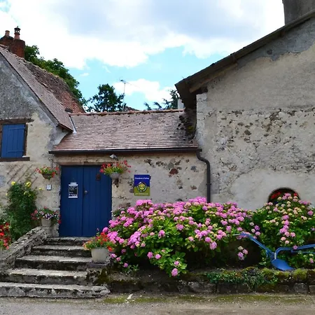 La Maison Aux Hortensias Verneuil-en-Bourbonnais