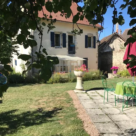 La Maison Aux Hortensias 3* Verneuil-en-Bourbonnais