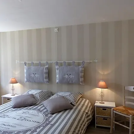 La Maison Aux Hortensias 3* Verneuil-en-Bourbonnais