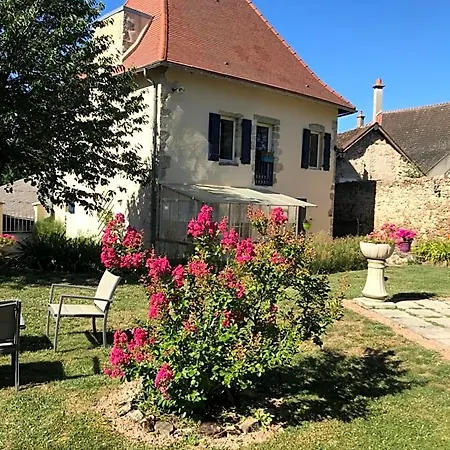 La Maison Aux Hortensias Verneuil-en-Bourbonnais