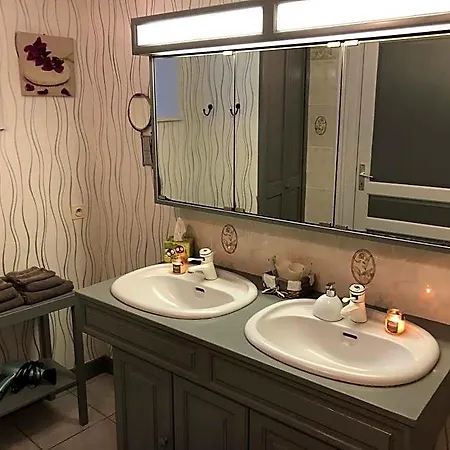Bed and Breakfast La Maison Aux Hortensias 3*